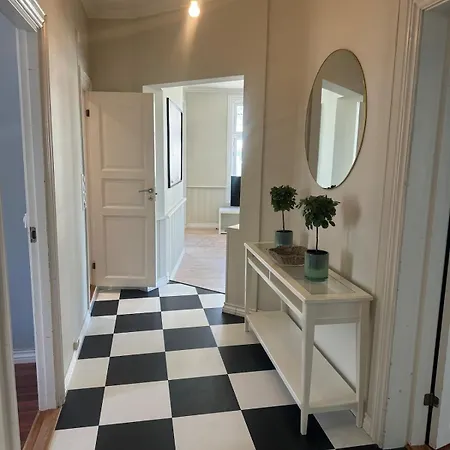 4 Sov Stor I Sentrum - 6 Apartmán *